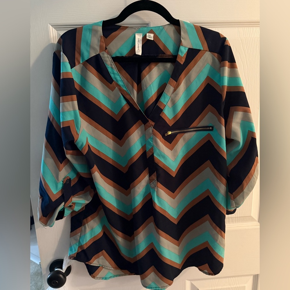Tacera Multicolor Chevron Blouse